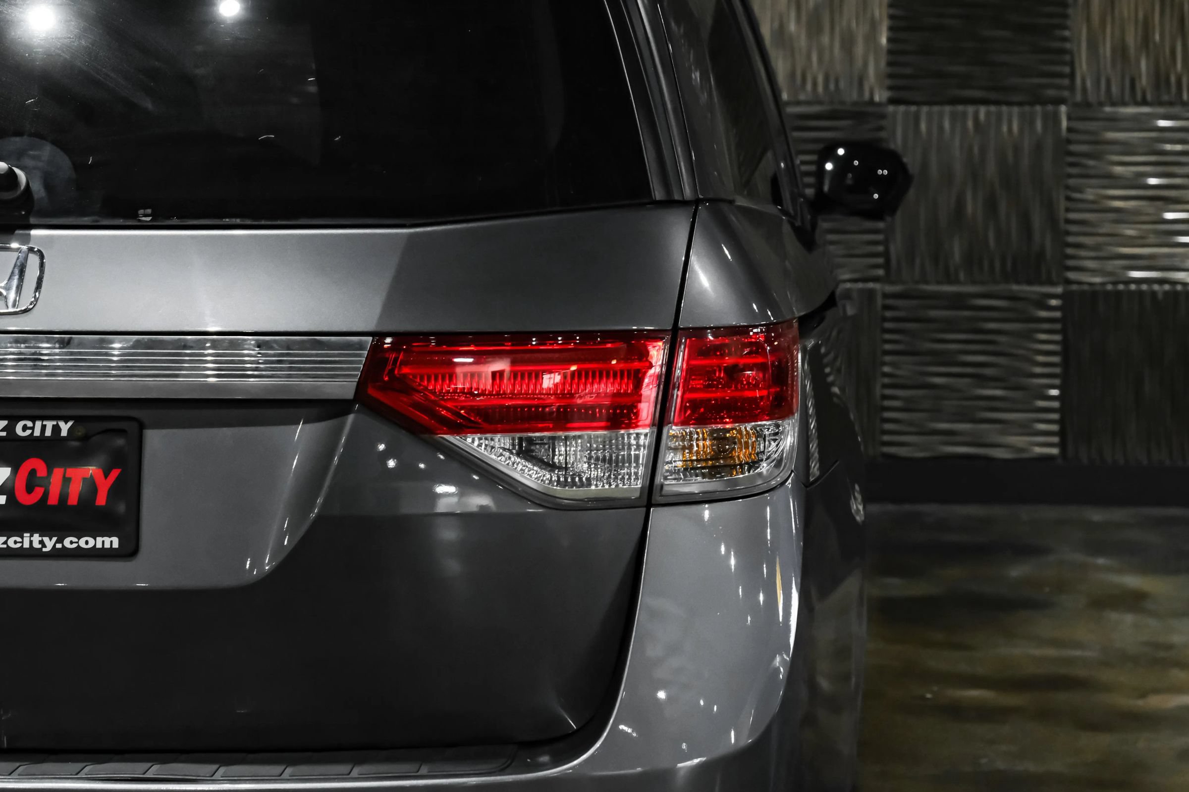 Used 2017 Honda Odyssey EX-L image 45