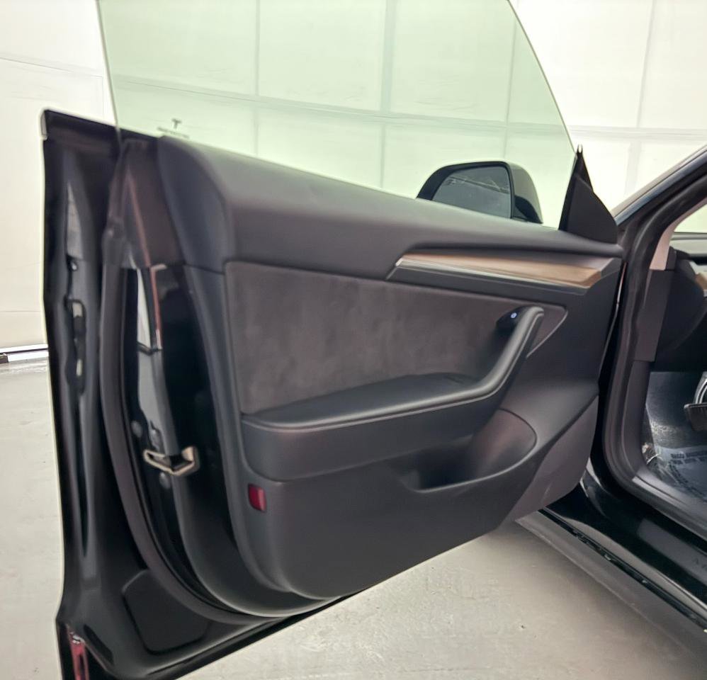 Used 2021 Tesla Model 3 Long Range image 17