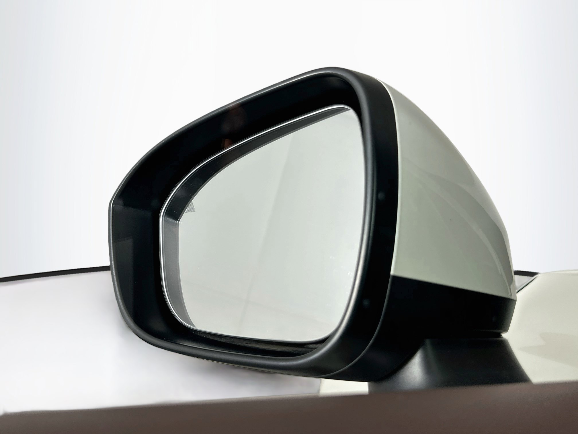 Used 2023 Nissan Rogue SV FWD image 16