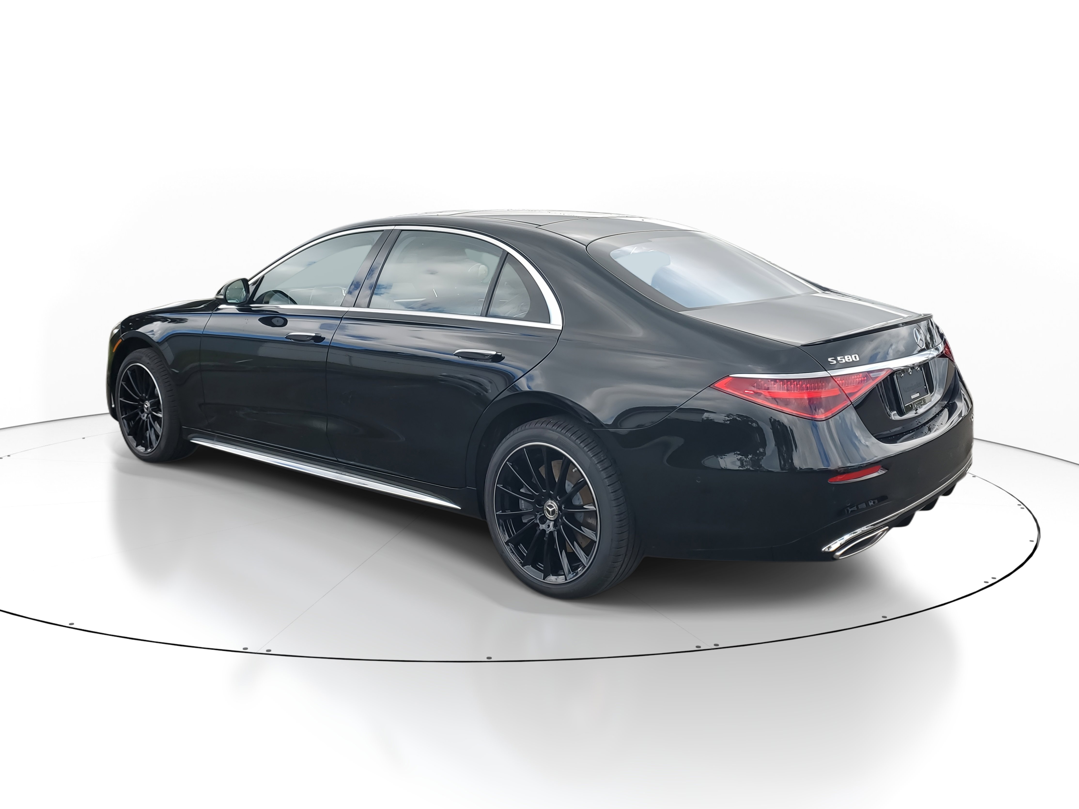 New 2026 Mercedes-Benz S 580 4MATIC Sedan image 3