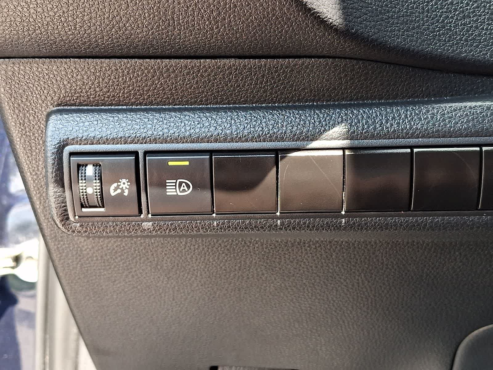 Certified 2024 Toyota Corolla LE FWD image 29