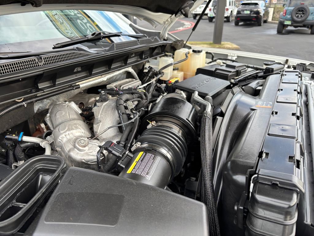 Used 2022 GMC Sierra 3500 AT4 w/ AT4 Preferred Package image 14