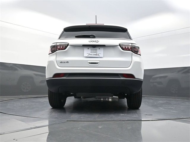 Used 2025 Jeep Compass Sport image 22