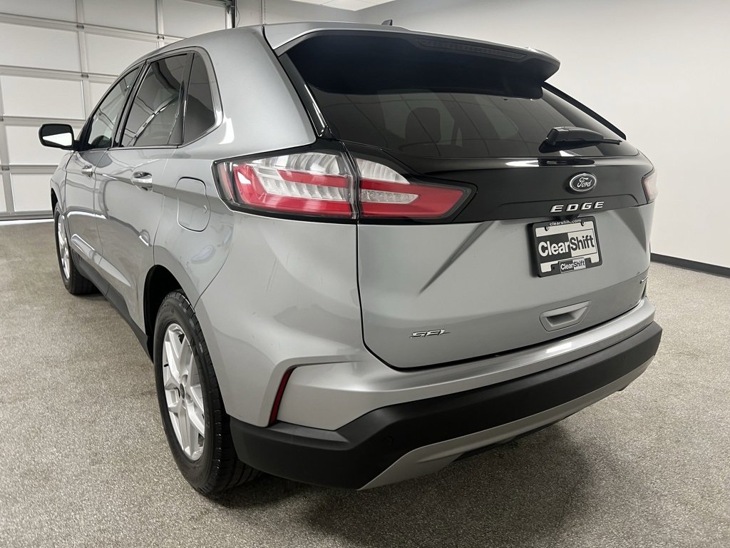 Used 2024 Ford Edge SEL image 9