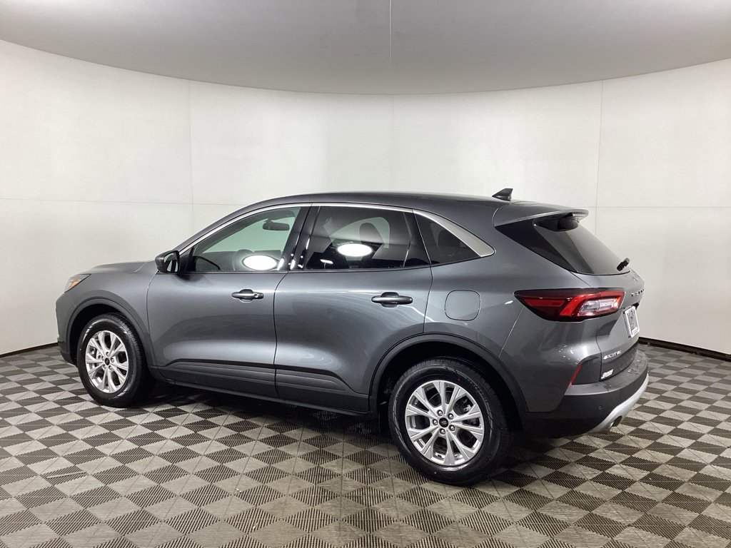 Used 2023 Ford Escape Active w/ Tech Pack #1 image 4