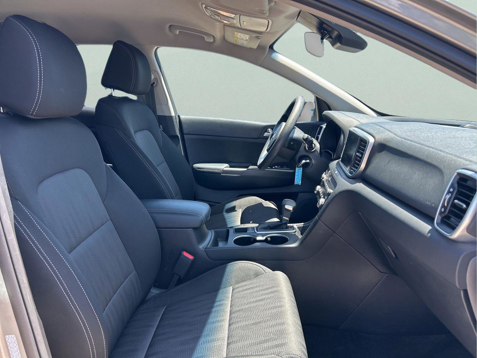 Used 2022 Kia Sportage LX image 13