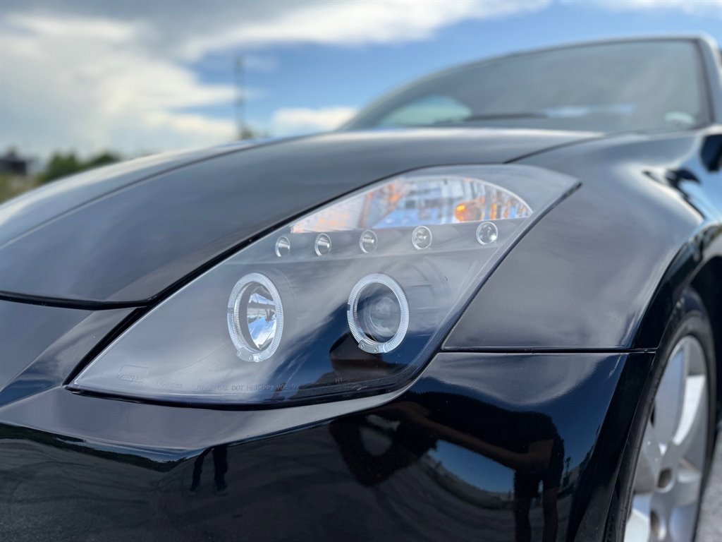 Used 2005 Nissan 350Z Enthusiast w/ (K96) Aerodynamics Pkg RWD image 9