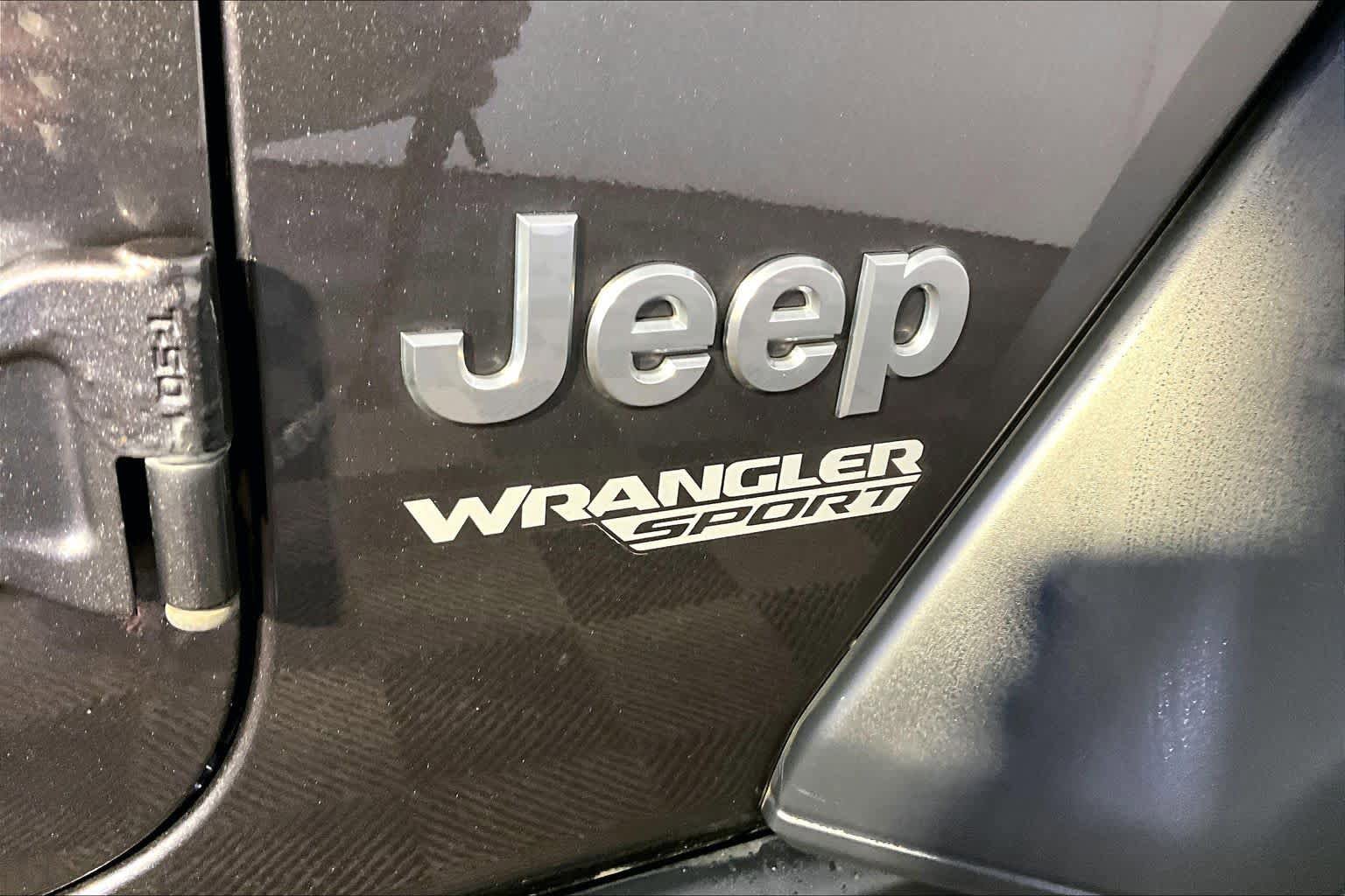 Used 2019 Jeep Wrangler Sport AWD/4WD image 10