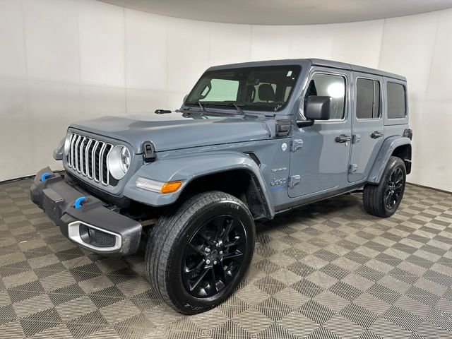Used 2024 Jeep Wrangler Unlimited Sahara w/ Technology Group image 7