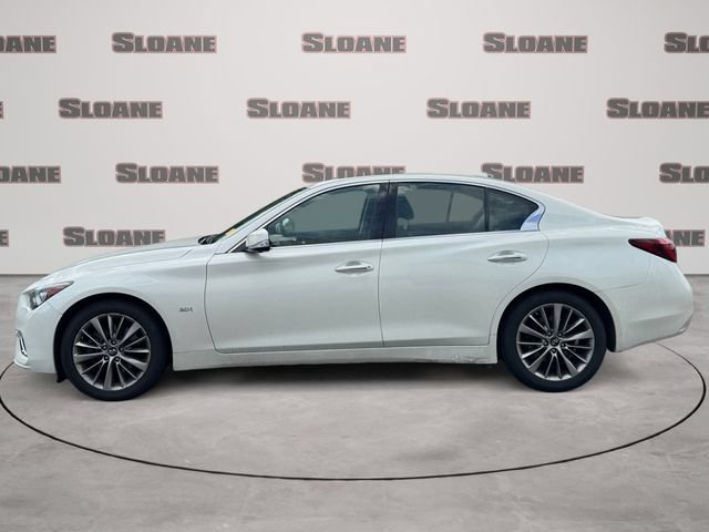 Used 2018 INFINITI Q50 Luxe w/ Essential Package (3.0T Luxe) AWD/4WD image 2