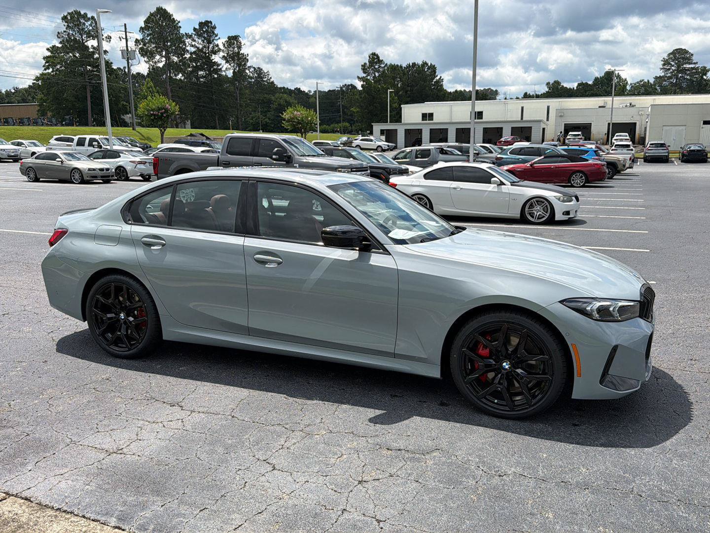 New 2026 BMW 330i xDrive Sedan w/ M Sport Package AWD/4WD image 7