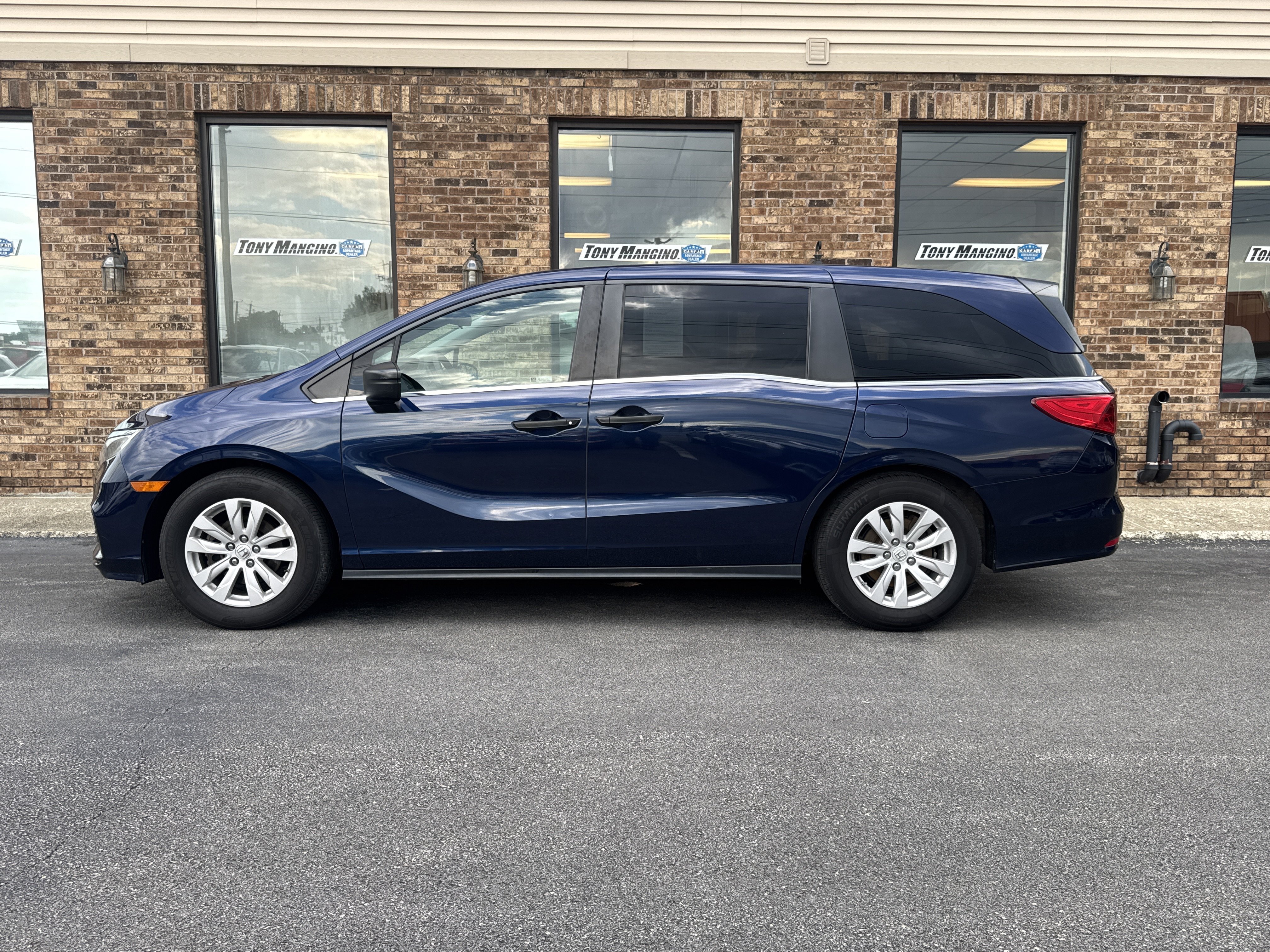 Used 2019 Honda Odyssey LX image 2