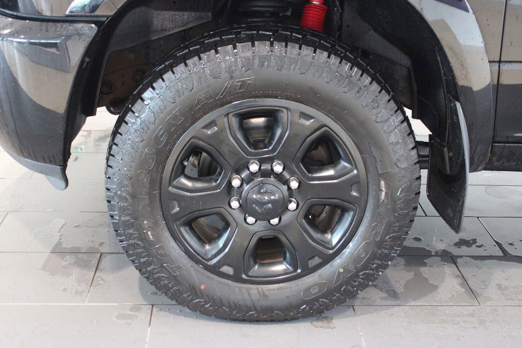 Used 2014 RAM 2500 Laramie w/ Black Appearance Group AWD/4WD image 30