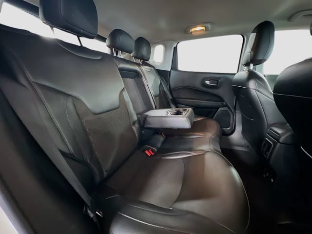 Used 2019 Jeep Compass Latitude FWD image 25