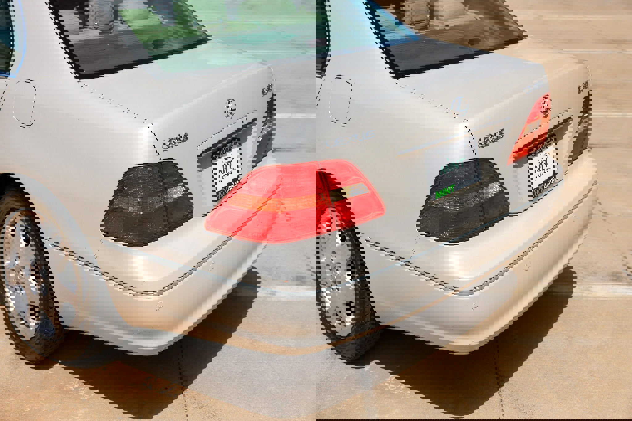 Used 2002 Lexus LS 430 image 45