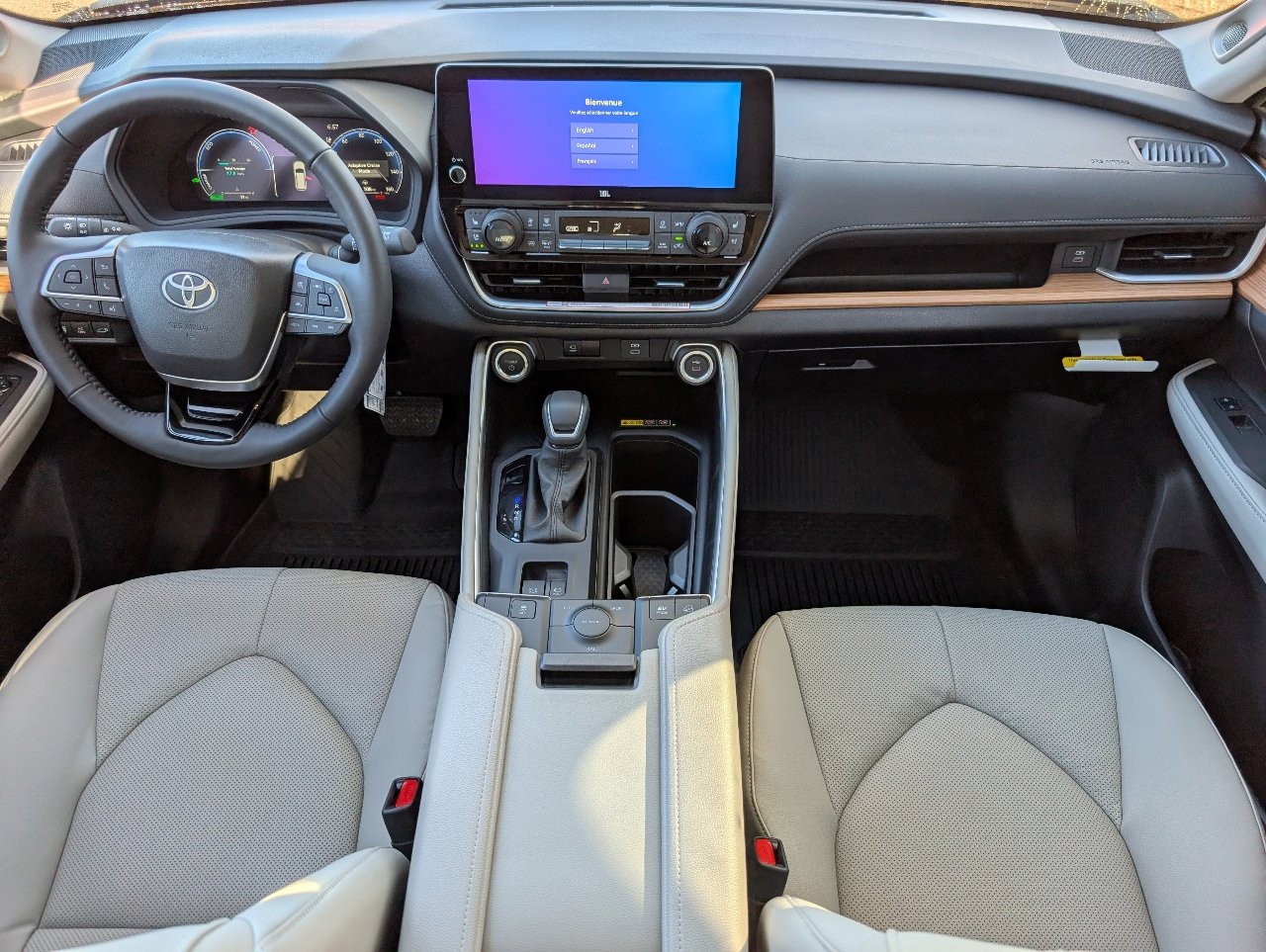 Used 2026 Toyota Grand Highlander Limited image 4