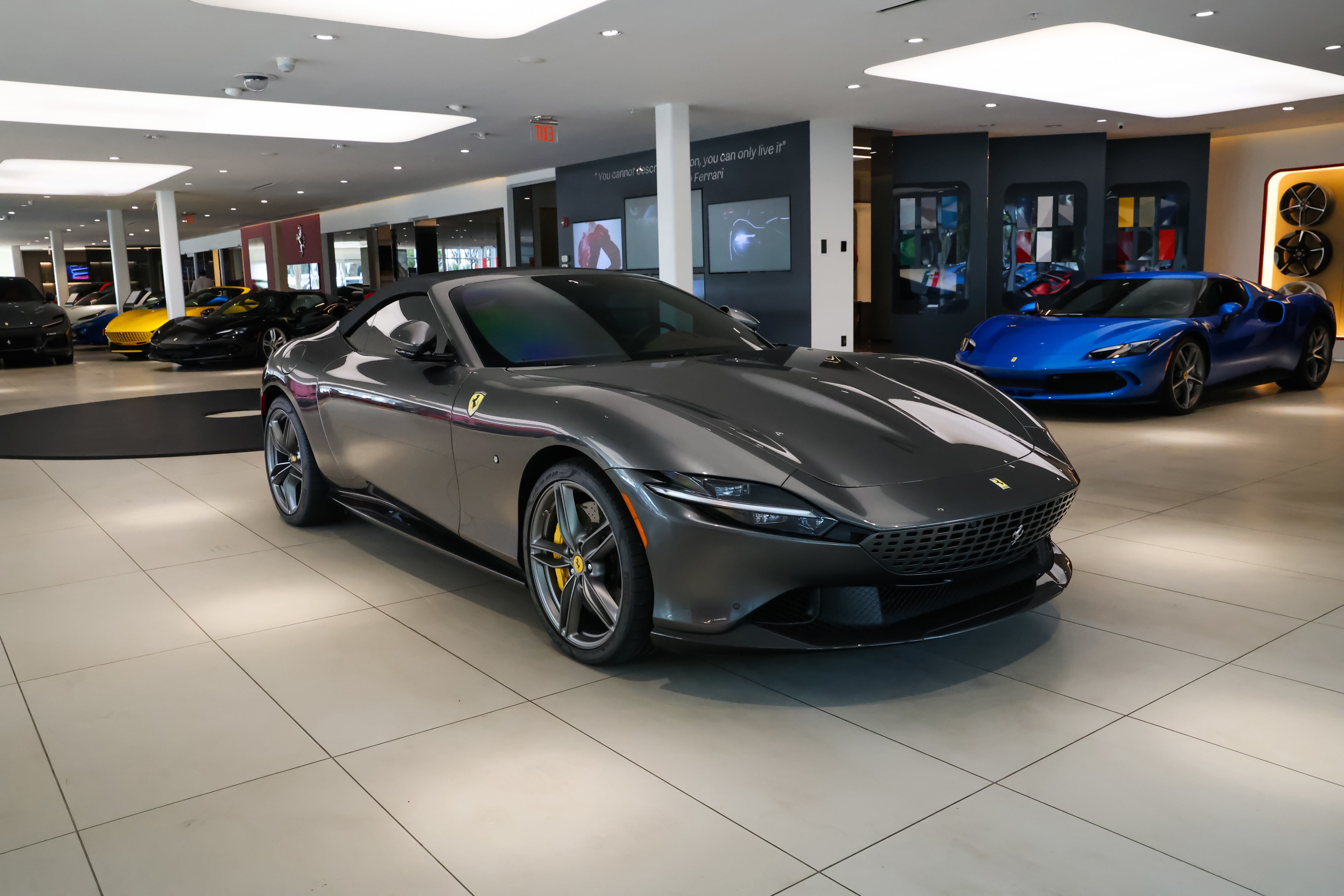 Used 2025 Ferrari Roma Spider RWD image 27
