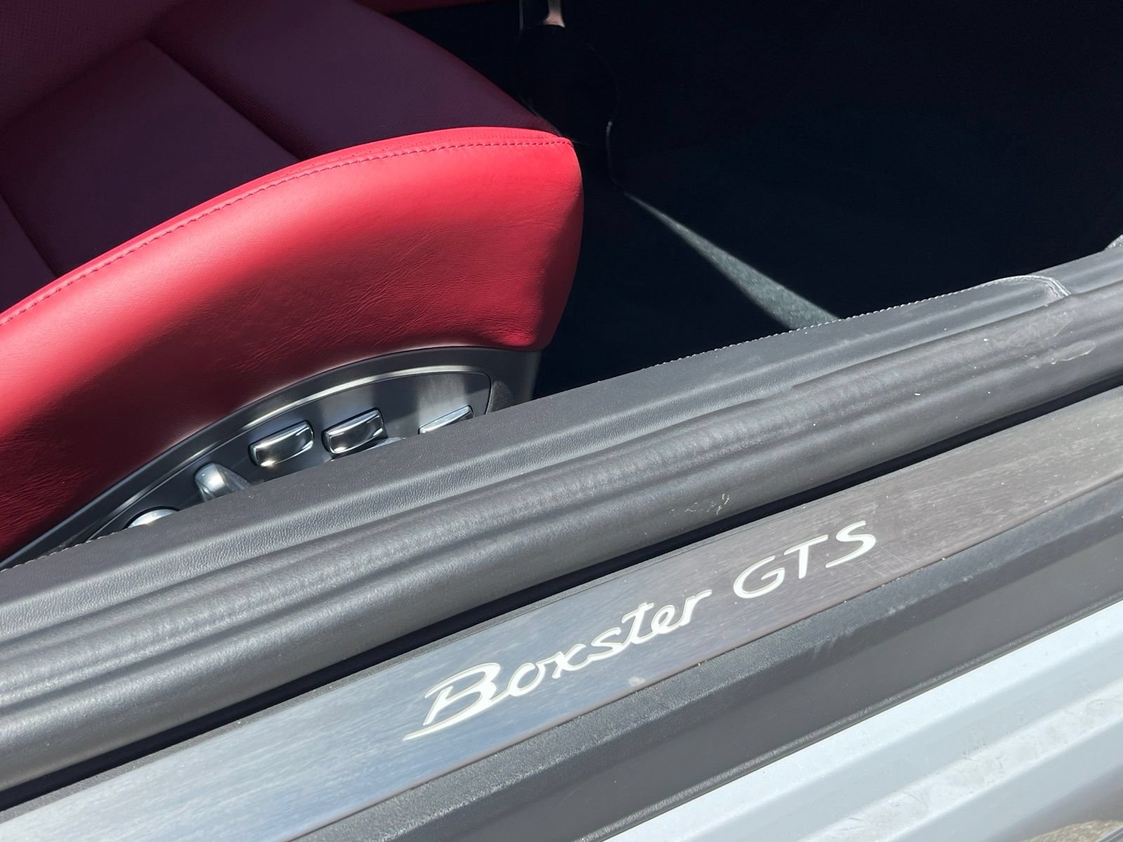 Certified 2025 Porsche 718 Boxster GTS RWD image 37