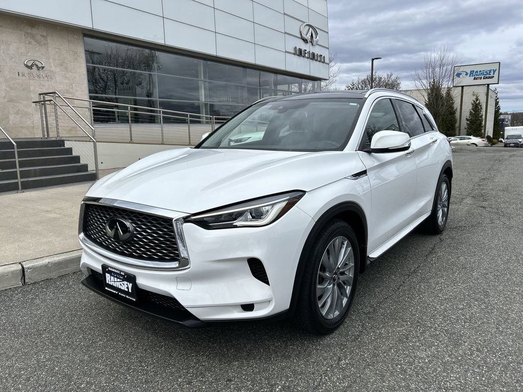Certified 2023 INFINITI QX50 Luxe image 4