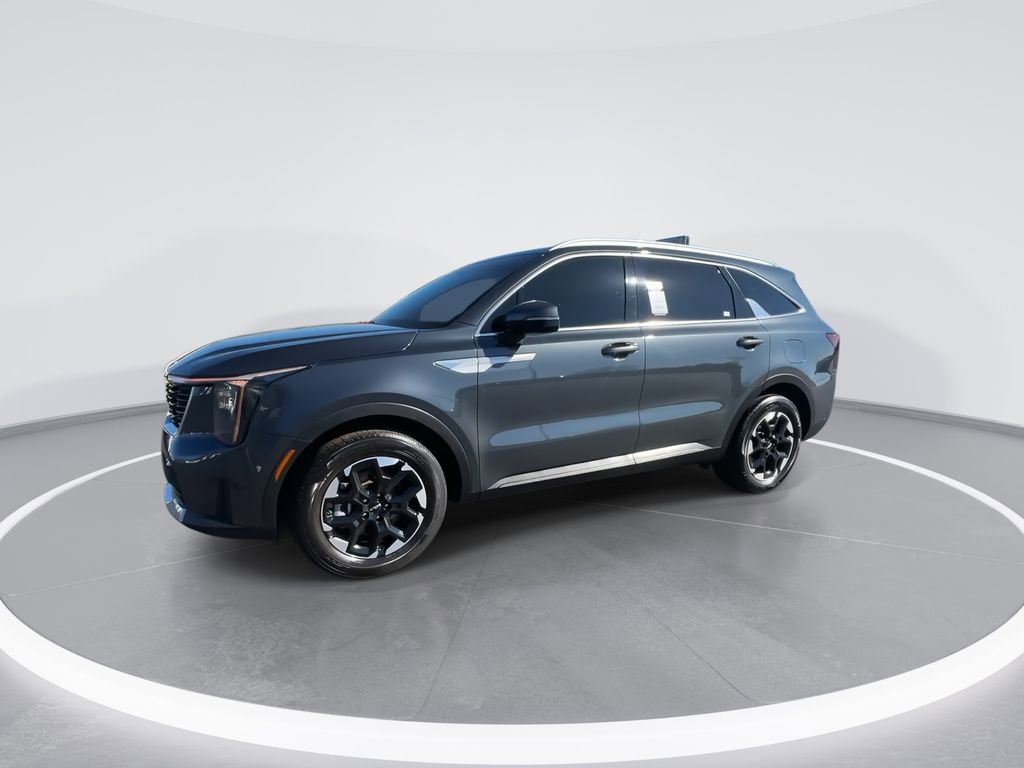 Used 2025 Kia Sorento S FWD image 4