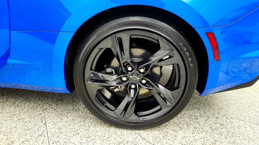 Used 2024 Chevrolet Camaro LT image 9
