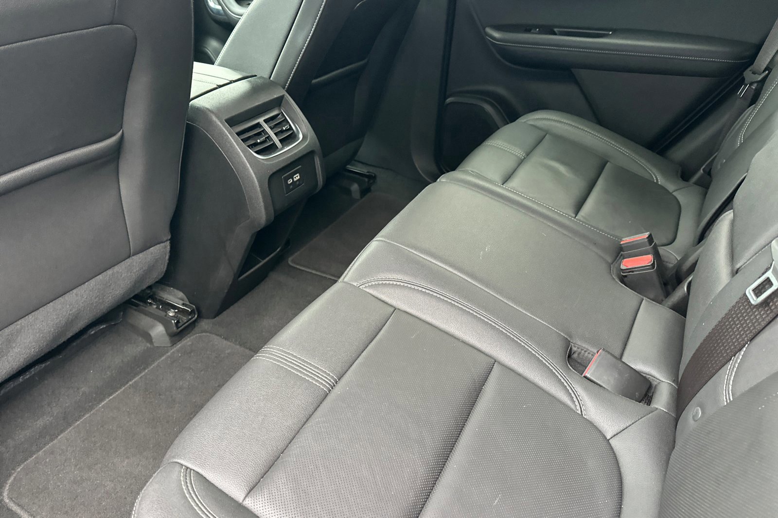 Used 2023 Chevrolet Blazer LT image 12