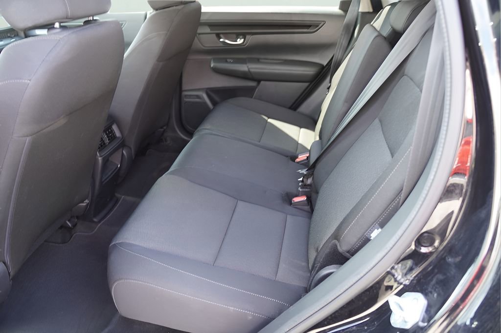 Used 2025 Honda CR-V LX image 9