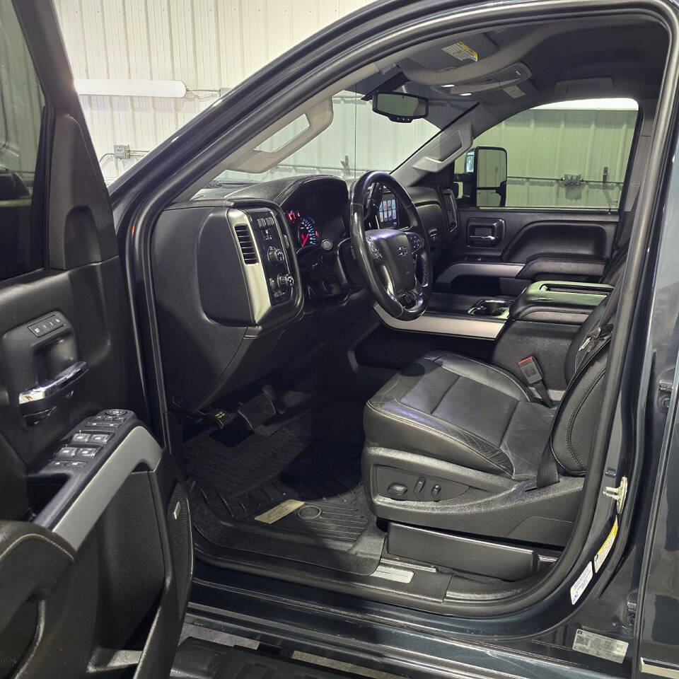 Used 2019 Chevrolet Silverado 2500 LTZ w/ Duramax Plus Package AWD/4WD image 7