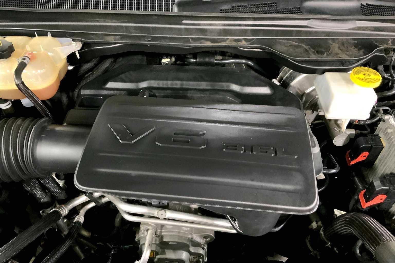 Used 2019 RAM 1500 Laramie w/ Sport Appearance Package image 32