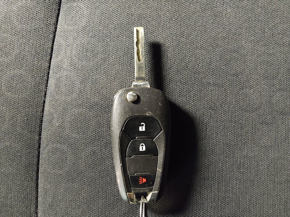 Used 2020 Chevrolet Trax LS w/ Tint and Cruise Package FWD image 32