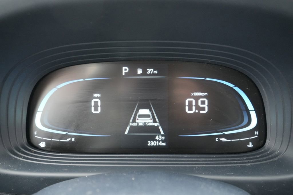 Certified 2023 Hyundai Venue Limited w/ Cargo Package image 26