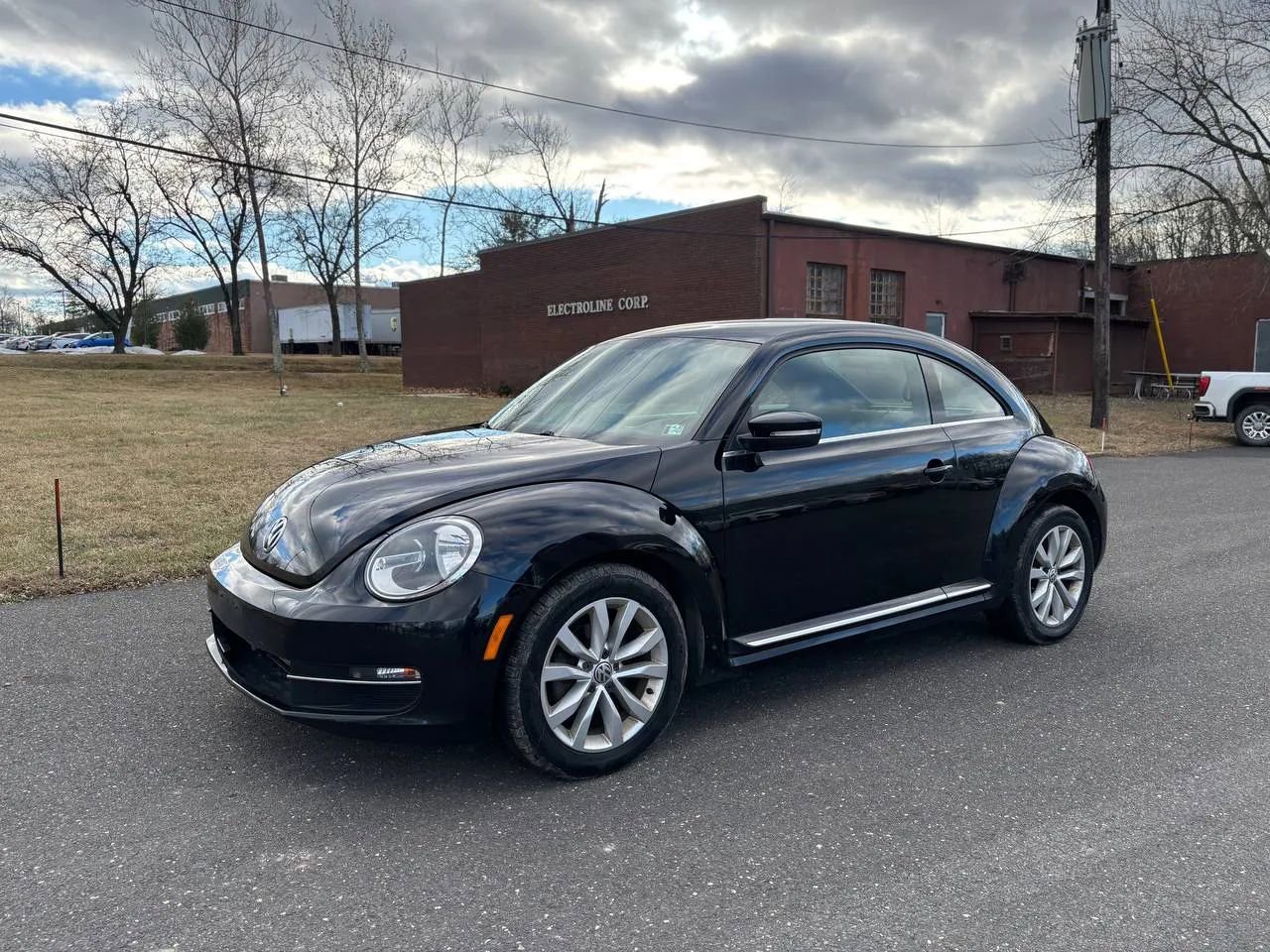 Used 2014 Volkswagen Beetle TDI image 8