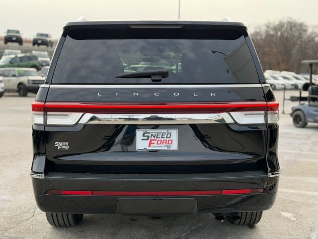 Used 2024 Lincoln Navigator Reserve w/ Monochromatic Package AWD/4WD image 6