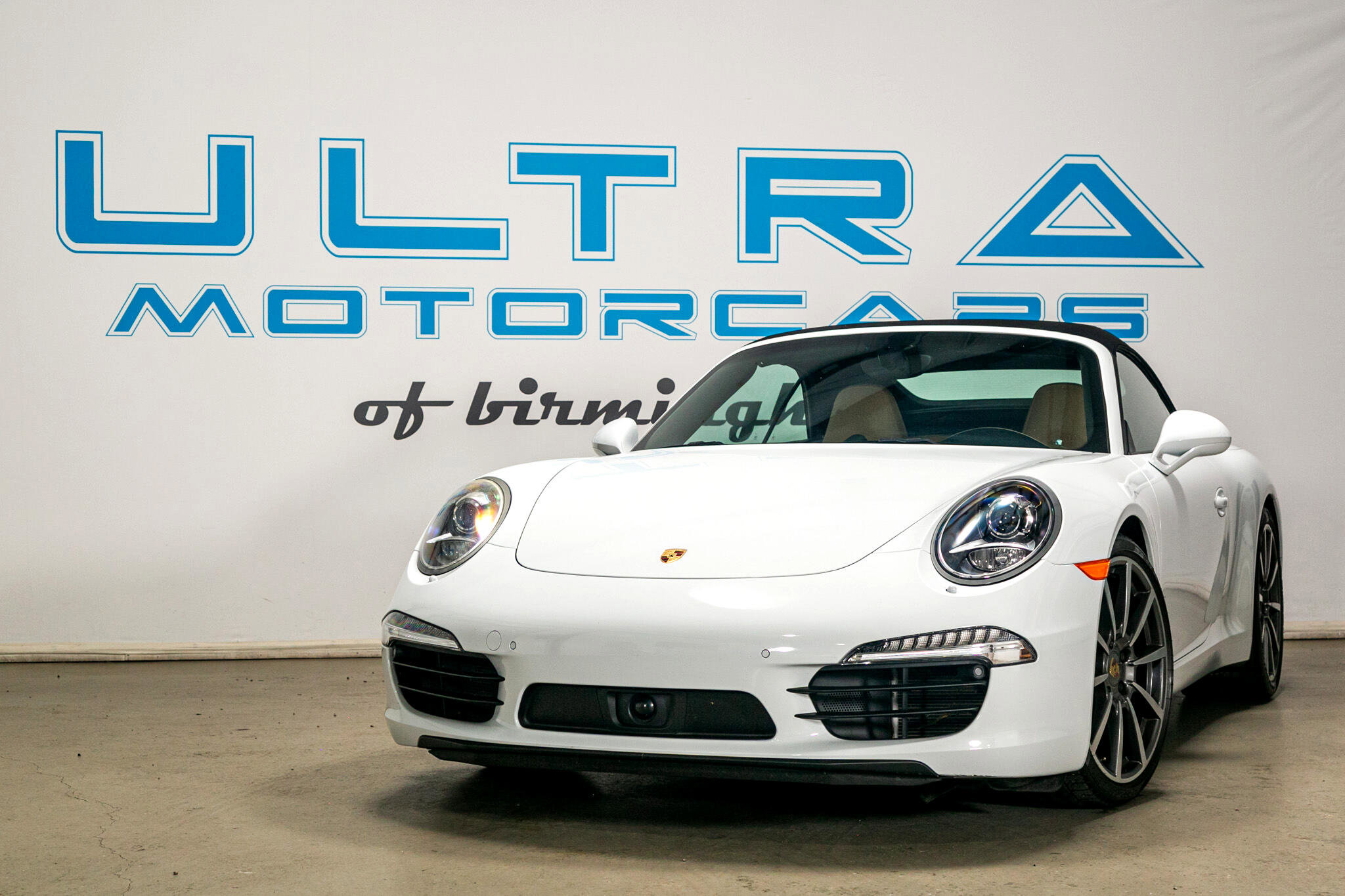 Used 2015 Porsche 911 Carrera S image 7