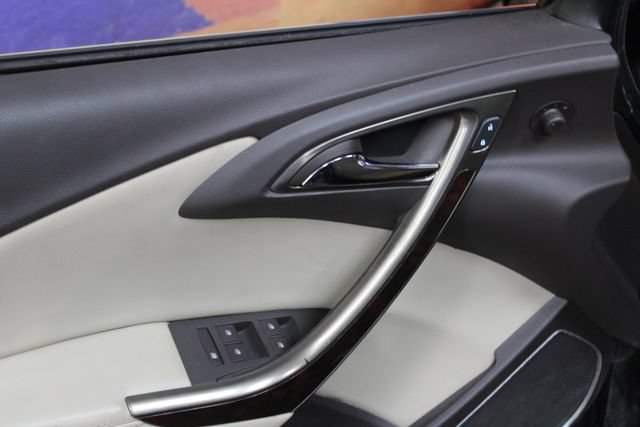 Used 2015 Buick Verano Convenience FWD image 13