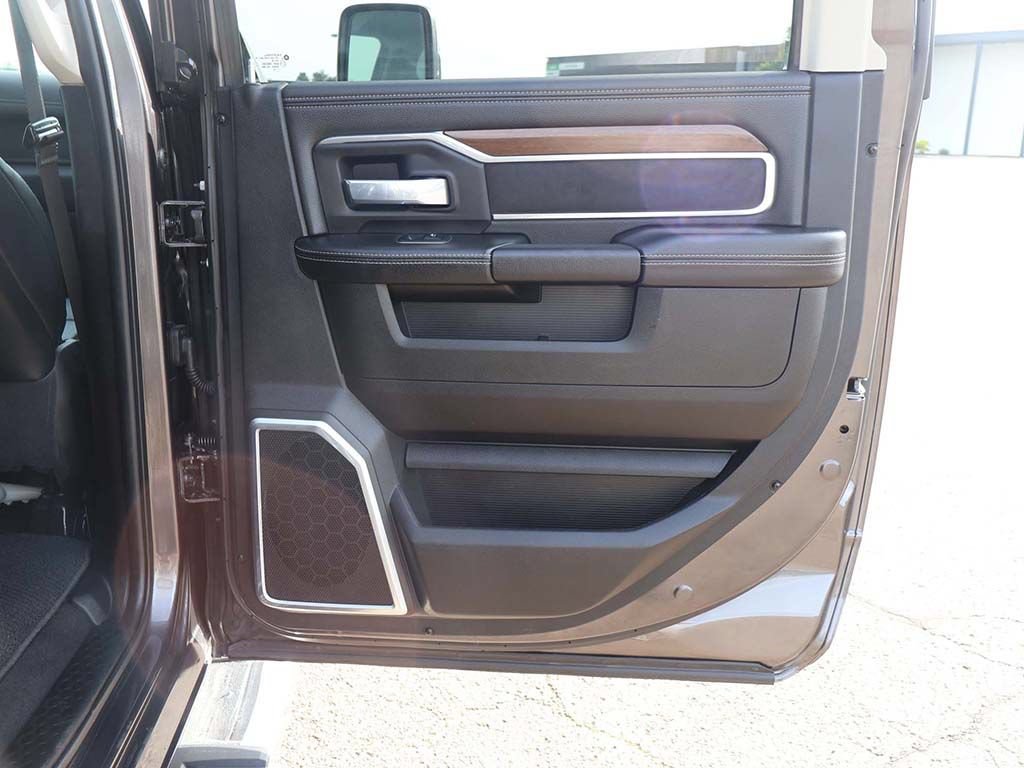 Used 2024 RAM 2500 Laramie AWD/4WD image 24