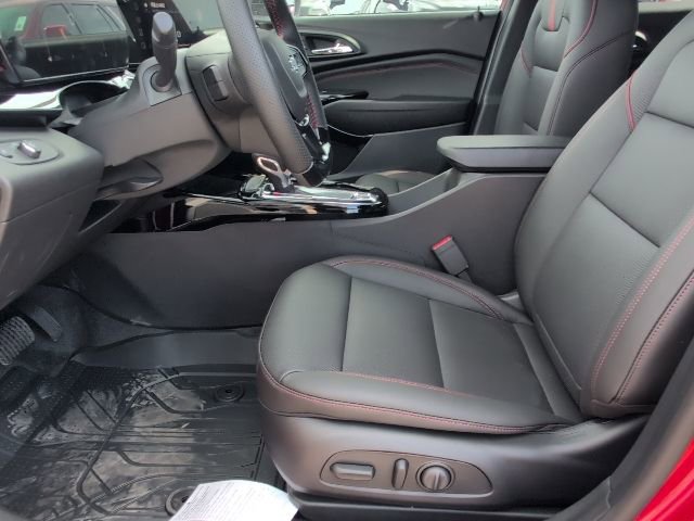 New 2026 Chevrolet Trax RS w/ Sunroof Package FWD image 10