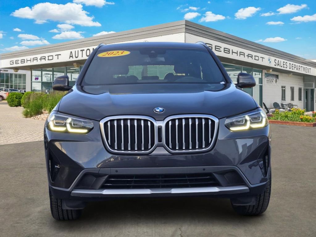 Used 2023 BMW X3 xDrive30i w/ Premium Package image 2