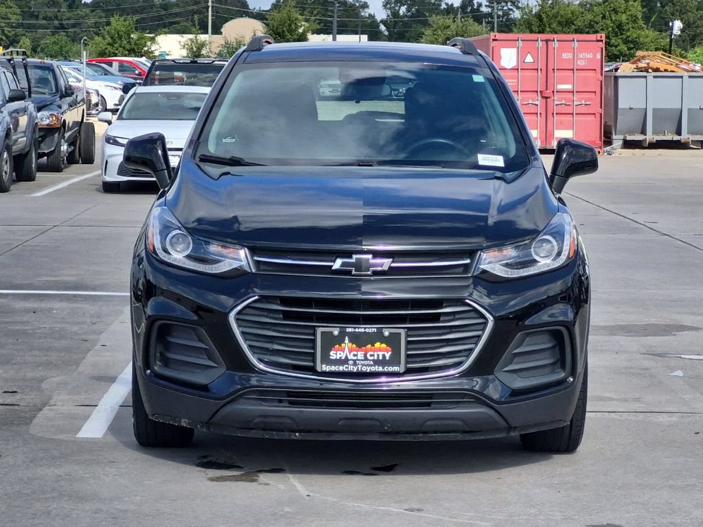 Used 2022 Chevrolet Trax LT w/ Midnight Edition FWD image 9