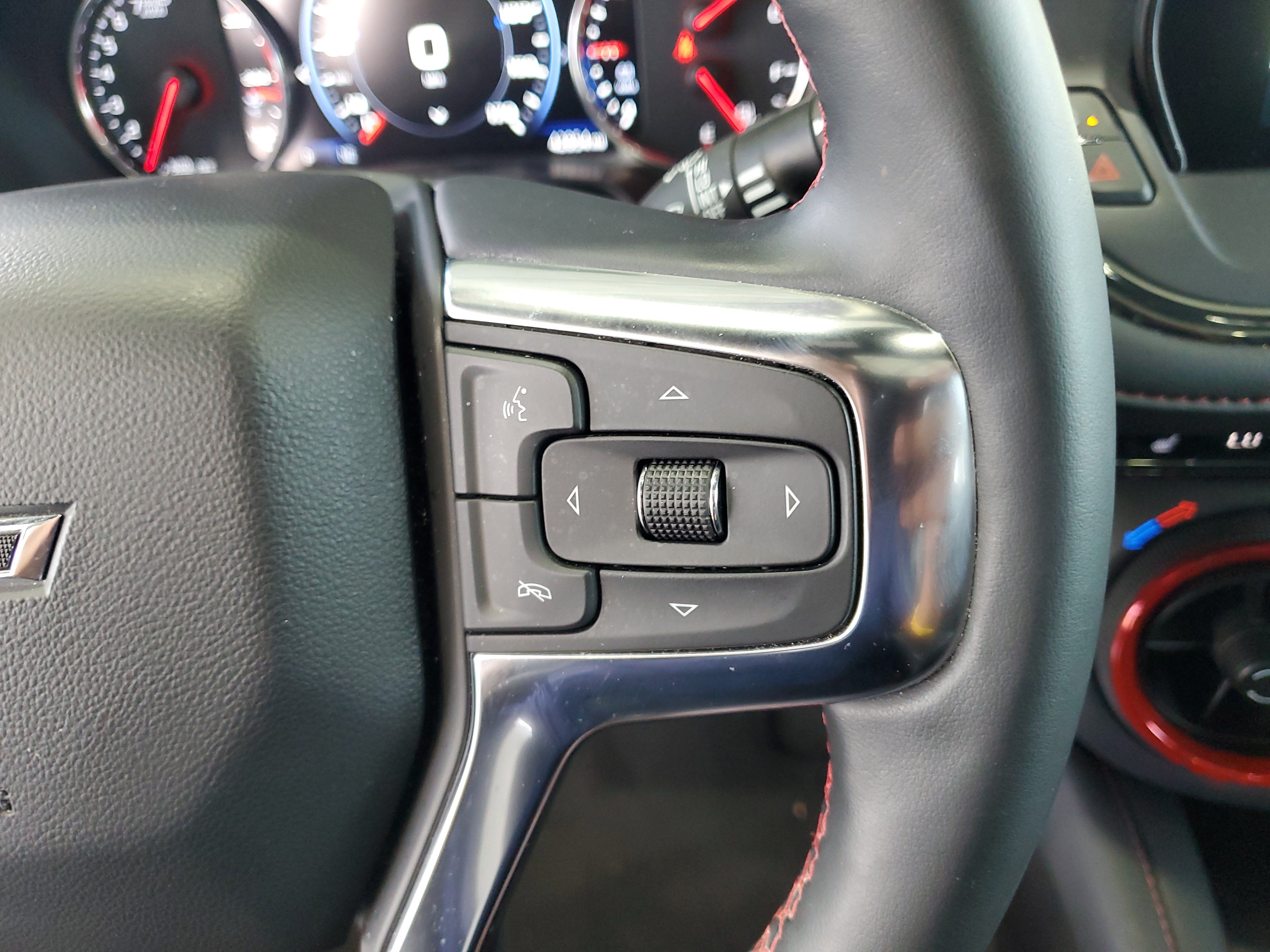 Used 2024 Chevrolet Blazer RS w/ Driver Confidence II Package FWD image 25