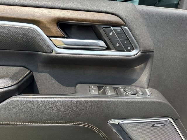 Used 2024 Chevrolet Silverado 2500 High Country w/ Technology Package AWD/4WD image 9