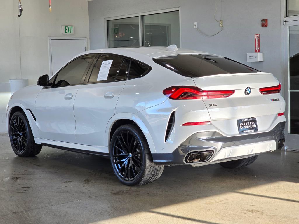 Used 2023 BMW X6 M50i w/ Parking Assistance Package image 5
