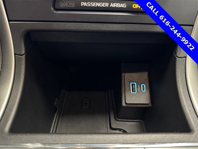 Used 2022 Ford Edge SEL w/ Sport Appearance Package image 15