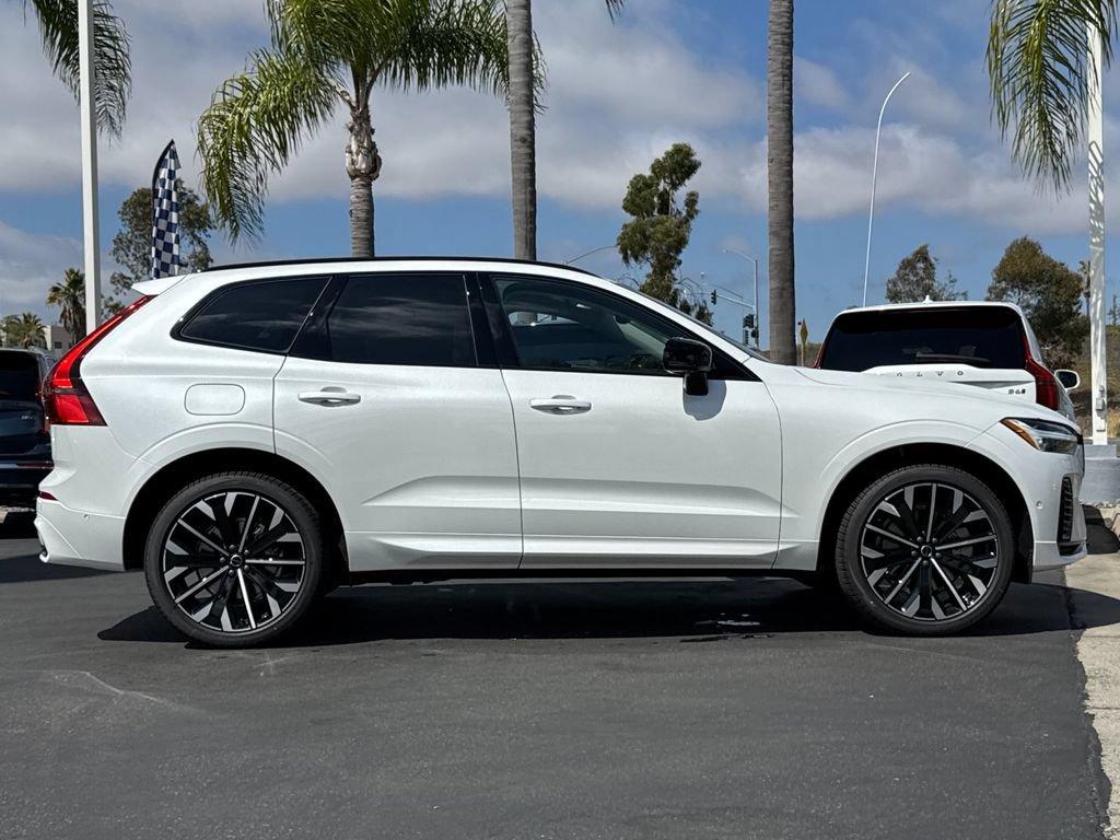New 2026 Volvo XC60 T8 Ultra w/ Protection Package Premier AWD/4WD image 6