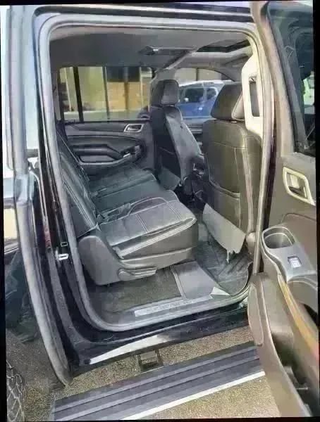 Used 2018 GMC Yukon XL Denali w/ Denali Ultimate Package AWD/4WD image 15