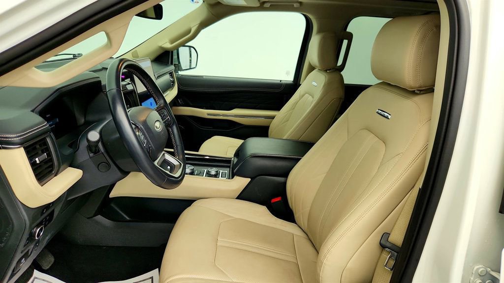 Used 2024 Ford Expedition Platinum AWD/4WD image 19