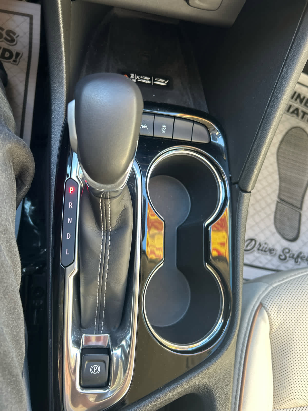 Used 2024 Buick Encore GX Avenir w/ Avenir Technology Package image 19