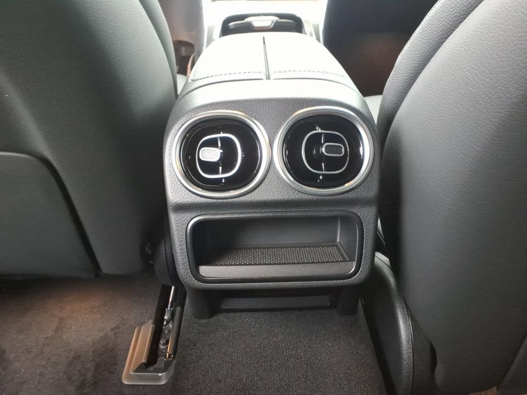 New 2026 Mercedes-Benz C 300 4MATIC Sedan image 27
