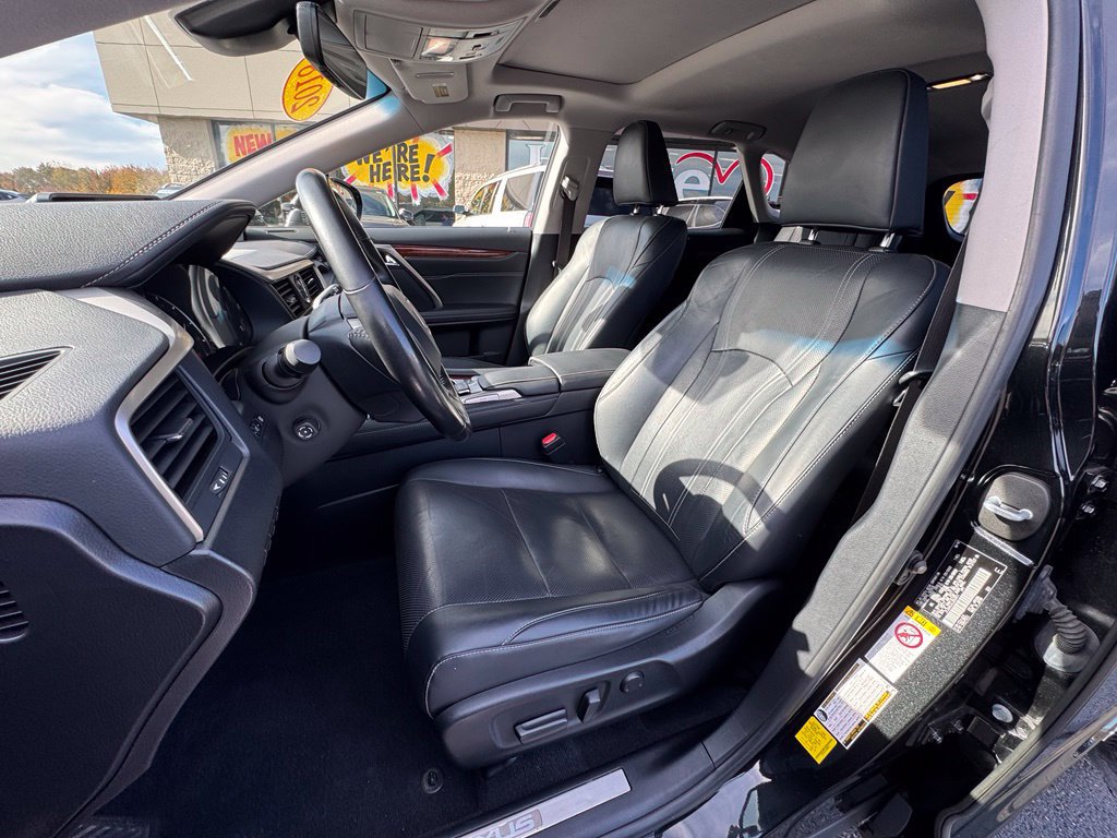 Used 2018 Lexus RX 450hL Premium w/ Premium Package AWD/4WD image 36