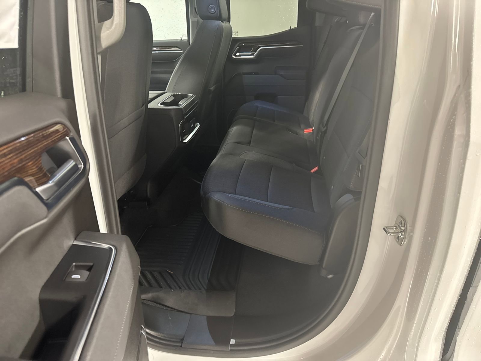 Used 2026 GMC Sierra 1500 Elevation w/ Preferred Package image 5